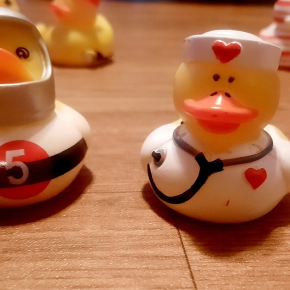 SOLD 9 Duck Toys - Picture 7 of 9